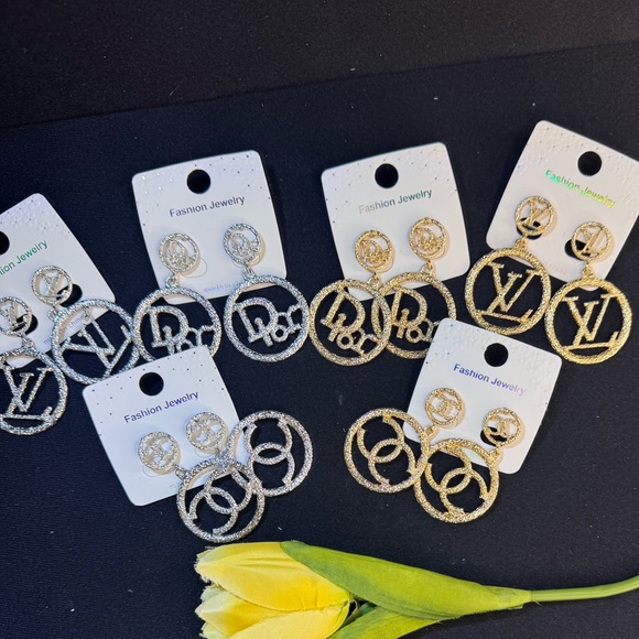 Fashion Jewelry Silver Tone Textured Drop Dangle Earrings - Picture 6 of 9